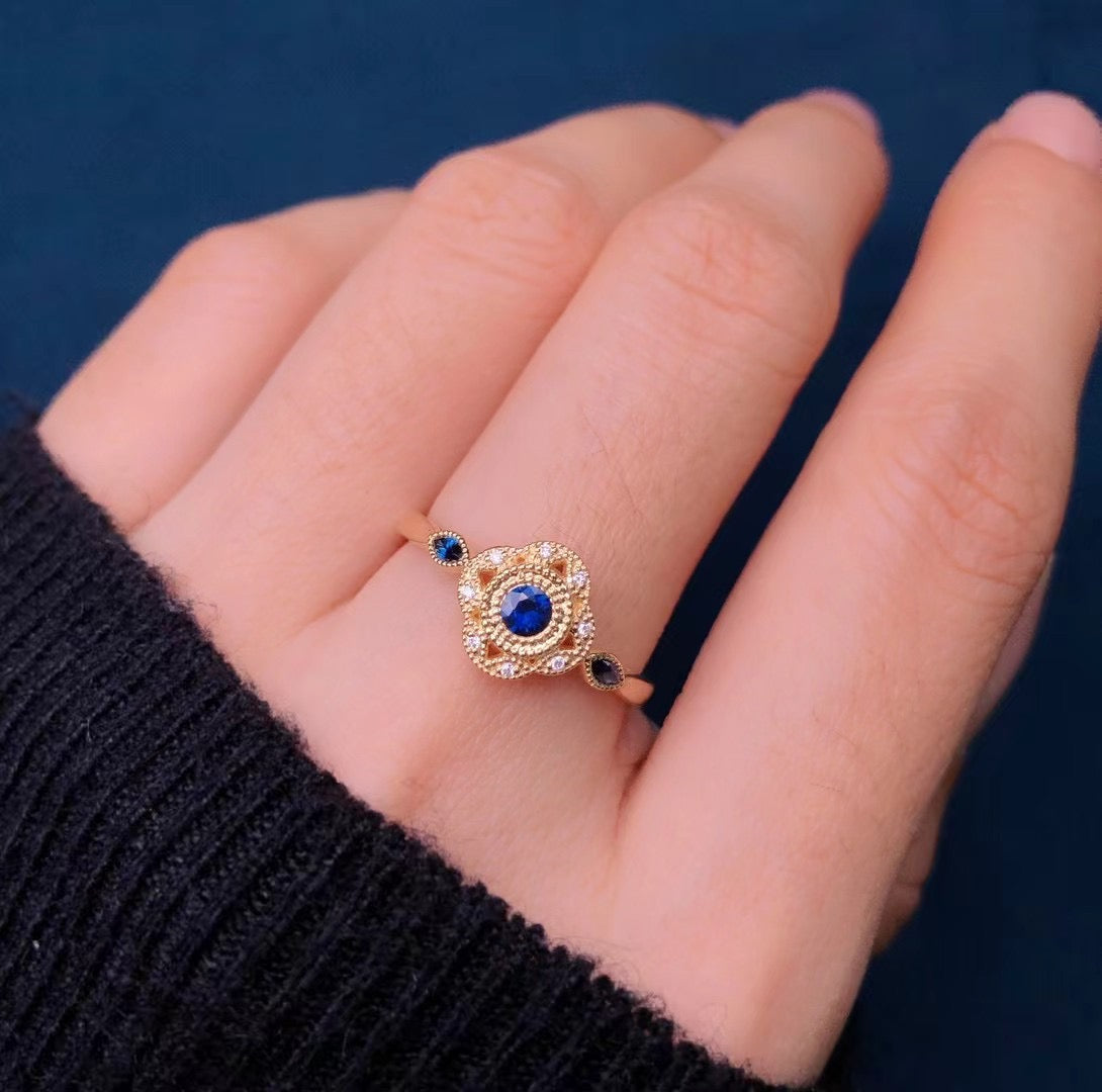 18k Yellow Gold Sapphire & Diamond Ring
