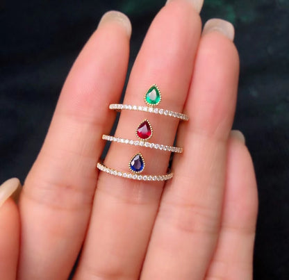 18k Pear - Shaped Sapphire Ring