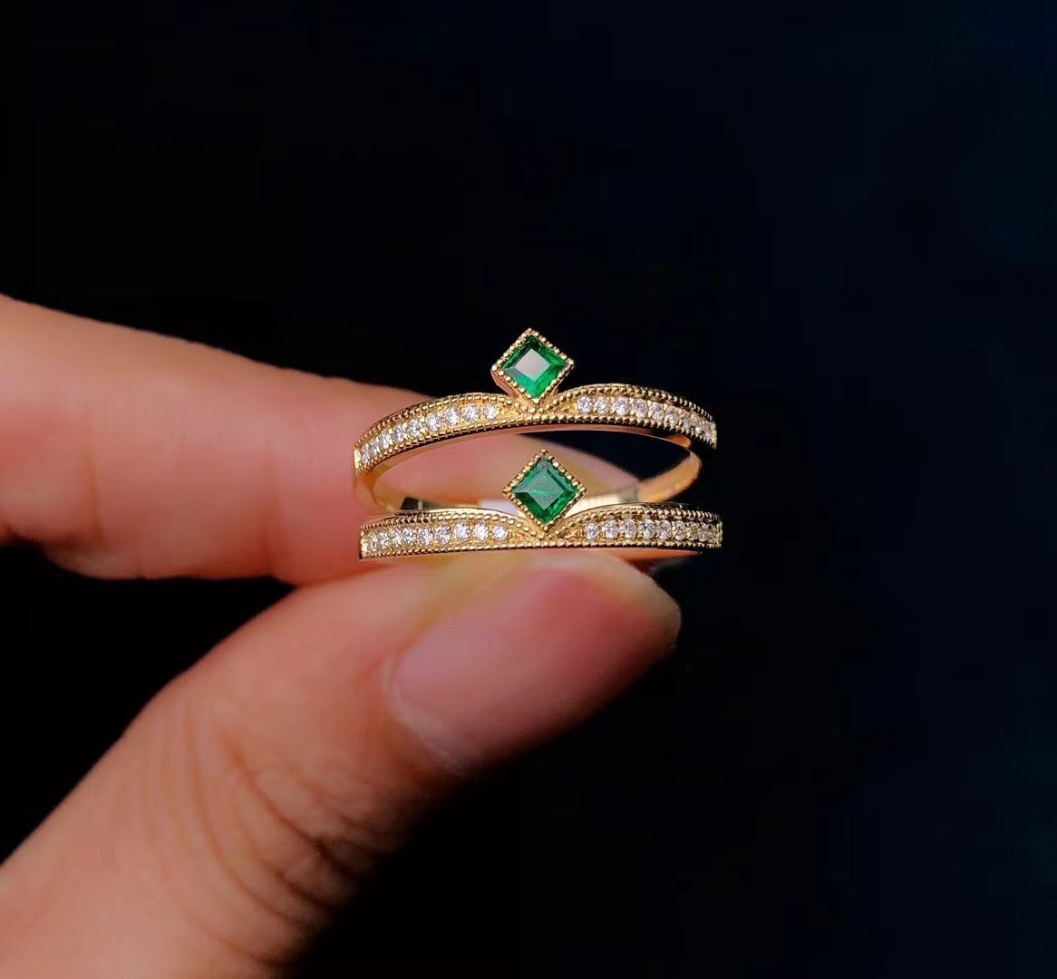 18k Emerald & Diamond Ring