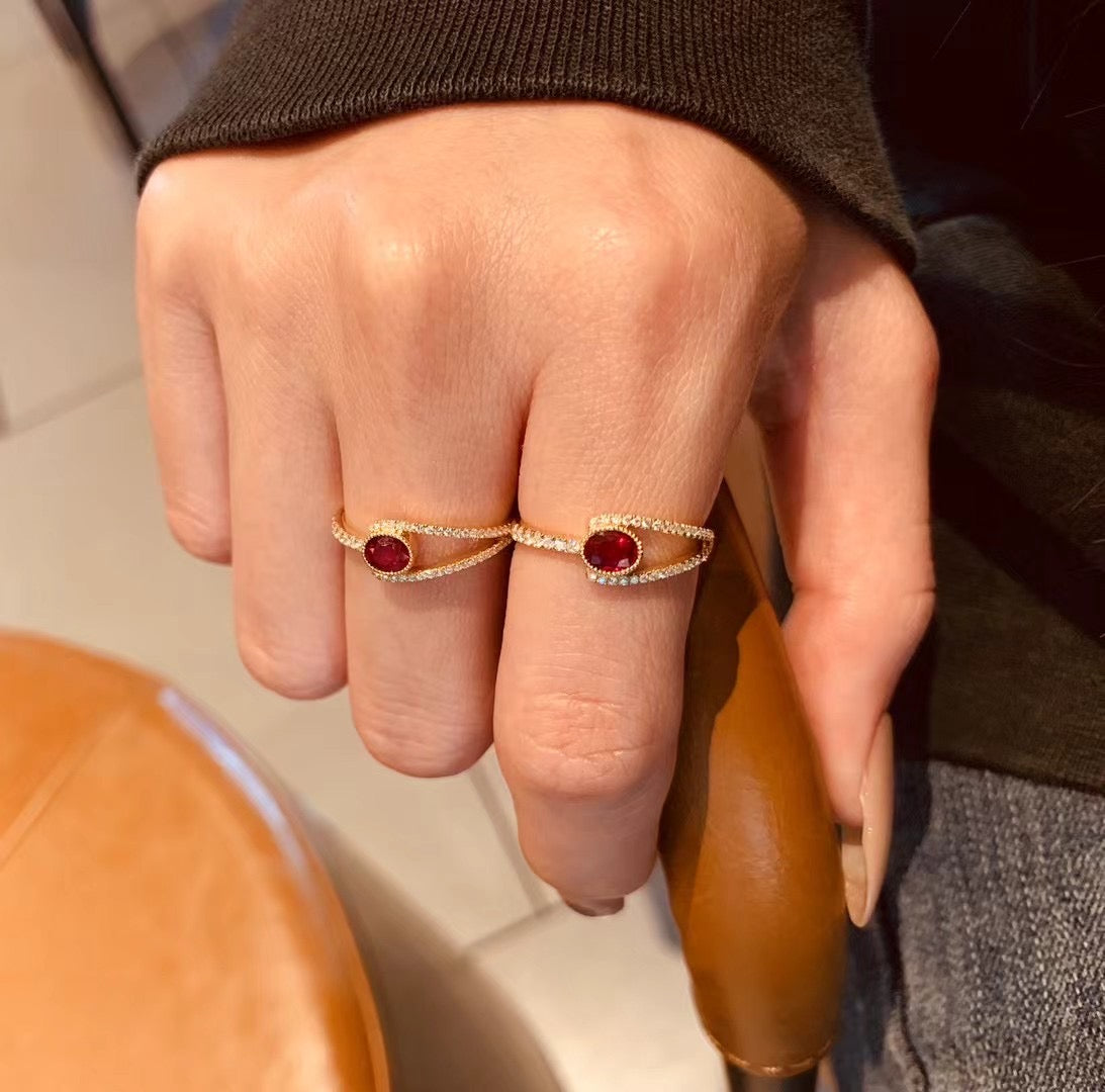 18k Diamond & Oval Shaped Ruby Ring