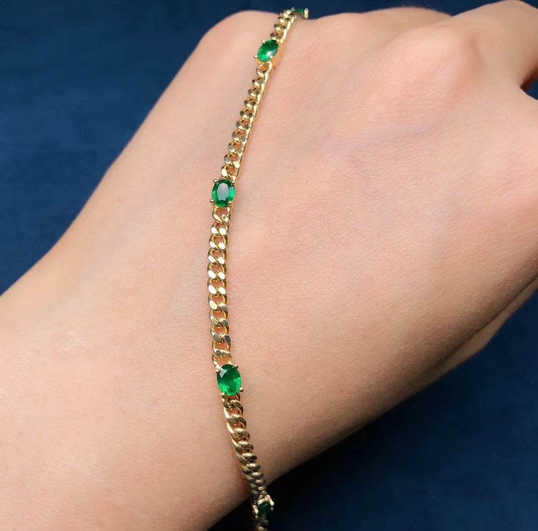 18k Gold Oval Shaped Emerald Braclet