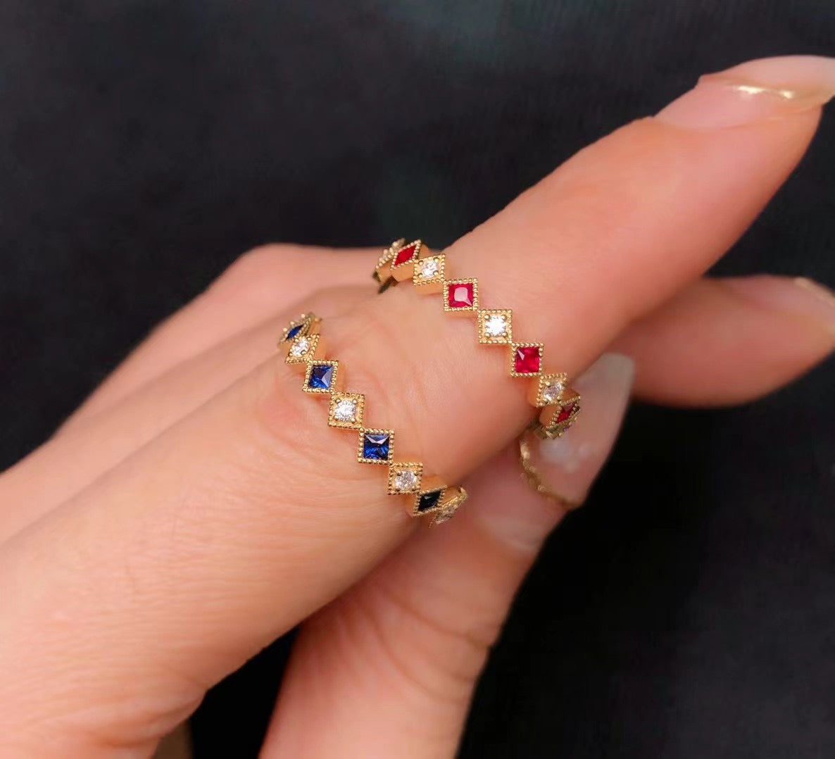 18k Round Diamond & Gemstone Ring